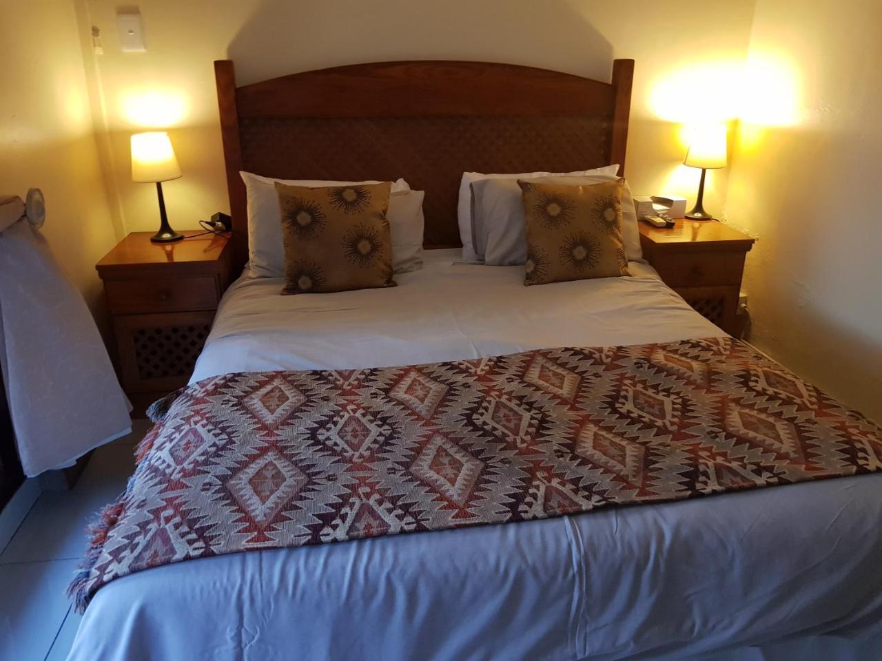 Готель Mi Casa Su Casa Randburg Екстер'єр фото