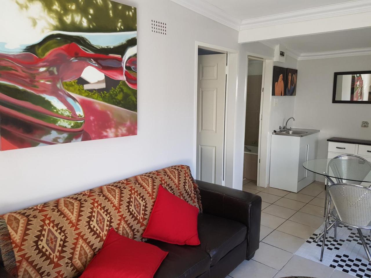 Готель Mi Casa Su Casa Randburg Екстер'єр фото